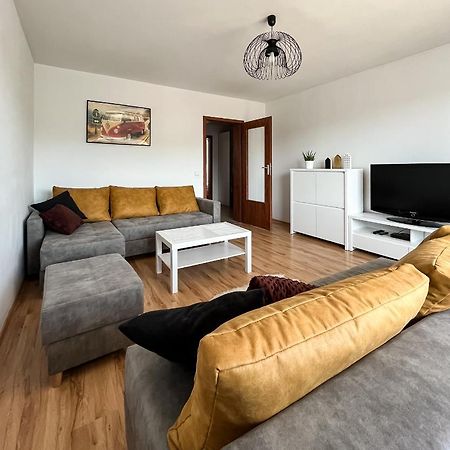 Uroczy Apartament Pod Skarpa Wadowice Buitenkant foto