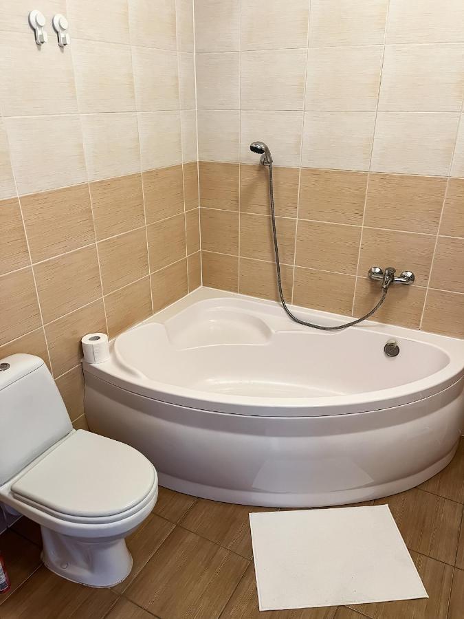 Uroczy Apartament Pod Skarpa Wadowice Buitenkant foto